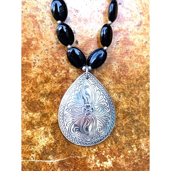 Doug Paulus Sterling and Black Onyx Necklace with Sterling Pendant Vintage - Picture 6 of 7